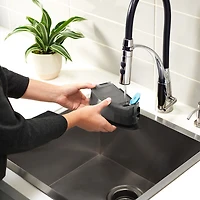 Aspirateur robot connecté Wi-Fi Roomba Combo j5 avec vadrouille d'iRobot - Graphite (j517020)