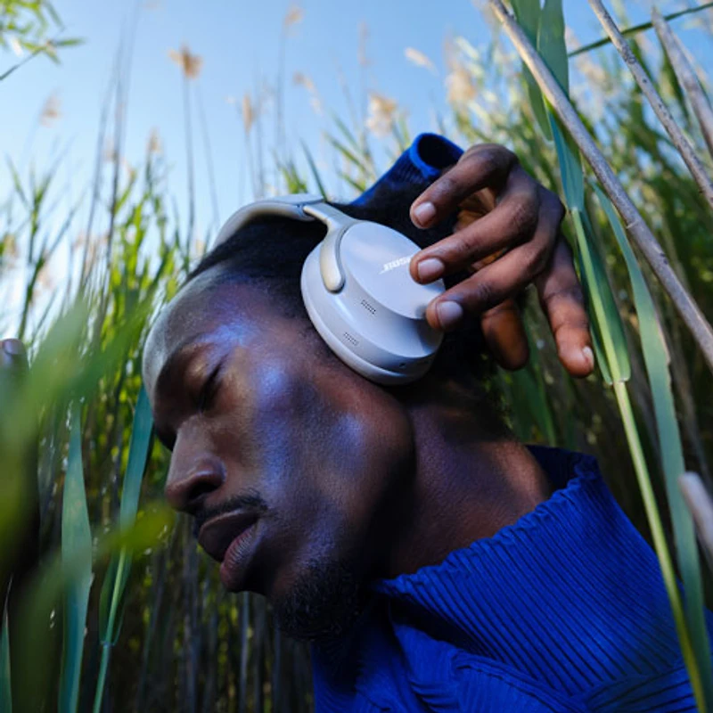 Casque d'écoute Bluetooth à suppression du bruit QuietComfort Ultra de Bose