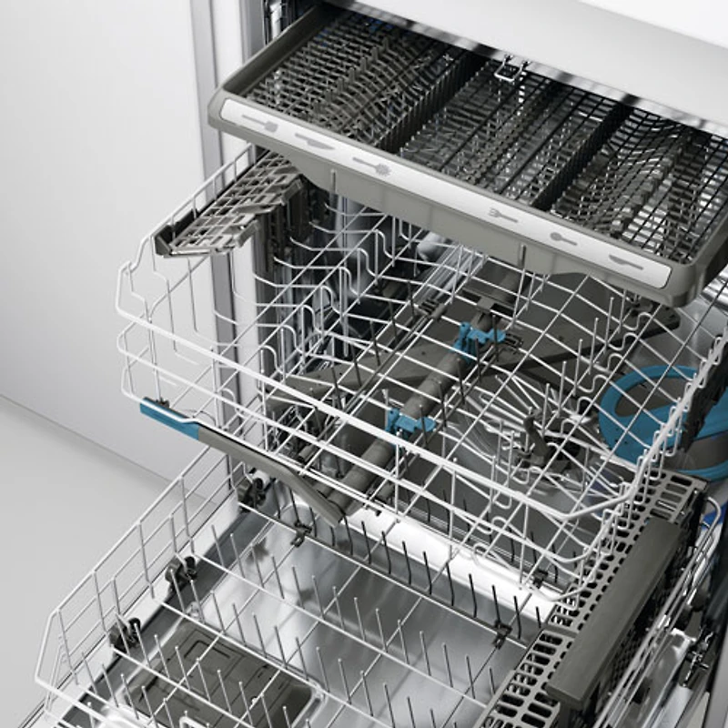Lave-vaisselle encastrable 24 po 47 dB avec cuve en acier inoxydable et 3e panier de Frigidaire (GDSH4715AF) - Inox