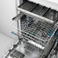 Lave-vaisselle encastrable 24 po 47 dB avec cuve en acier inoxydable et 3e panier de Frigidaire (GDSH4715AF) - Inox