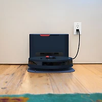 Aspirateur robot-vadrouille connecté Wi-Fi à vidage automatique Dustin de Bobsweep - Bleu marine