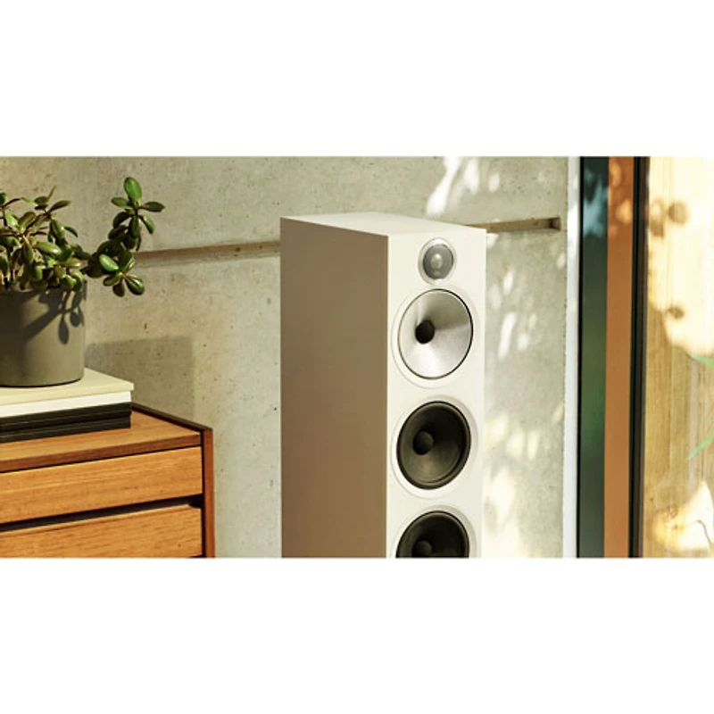 Bowers & Wilkins 603 S3 Tower Speaker - Single - White