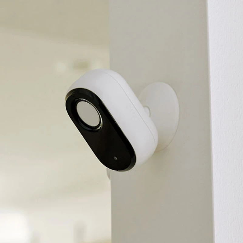 Caméra de surveillance d'intérieur avec fil HD Essential (2e génération) d'Arlo - Blanc - Exclusivité de Best Buy