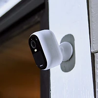 Arlo Essential Wire-Free Indoor/Outdoor 2K Security Camera (2nd Generation) - 4 Pack - White - Only at Best Buy