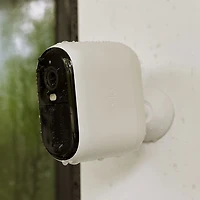 Caméra de surveillance d'intérieur/d'extérieur sans fil 2K Essential XL (2e génération) d'Arlo - Blanc