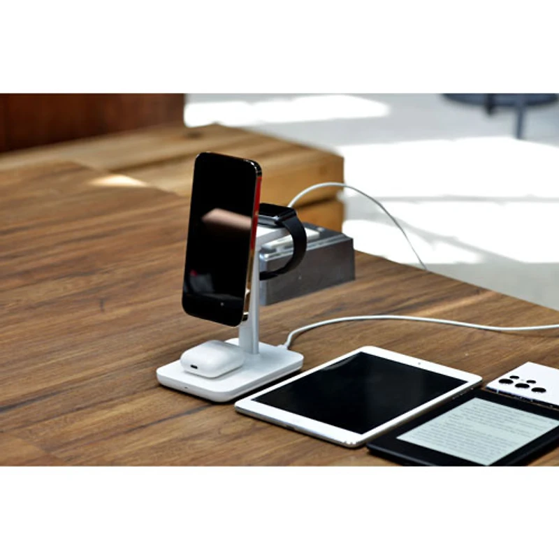 Energizer 3-in-1 7.5W Magnetic Wireless Charging Stand (WCP304) - White