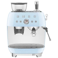 Machine à espresso manuelle de Smeg avec mousseur et moulin à caf