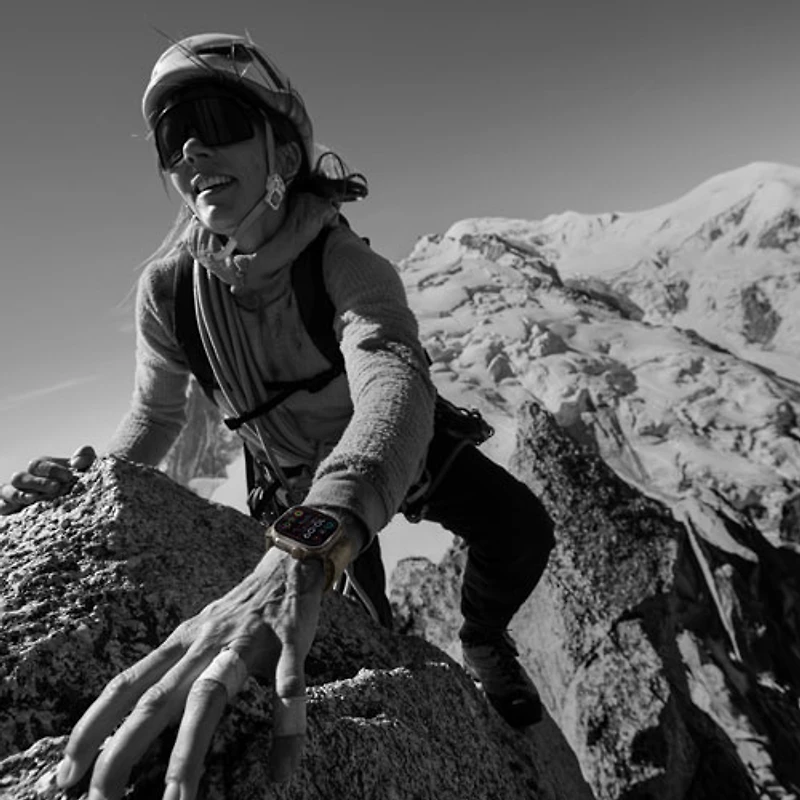 Rogers Apple Watch Ultra 2 (GPS + Cellular) 49mm Titanium Case wIndigo Alpine Loop - M - Monthly Financing