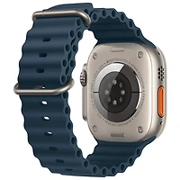 Apple Watch Ultra 2 (GPS + Cellular) avec boîtier de 49 mm en titane et bracelet Océan bleu par Freedom Mobile - Paiement Balance mensuel
