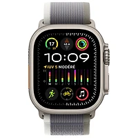 Apple Watch Ultra 2 (GPS + Cellular) avec boîtier de 49 mm en titane et bracelet Sentier vert/gris par TELUS - Petit/Moyen - Financement mensuel