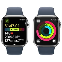 Apple Watch Series 9 (GPS + Cellular) avec boîtier de 45 mm en acier inoxydable argenté et bracelet sport bleu tempête par TELUS - Petit/Moyen - Financement mensuel