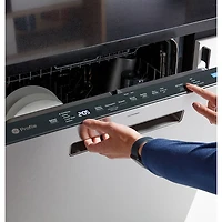 Lave-vaisselle encastrable 24 po 44 dB avec troisième panier Profile de GE (PDP715SYVFS) - Acier inoxydable