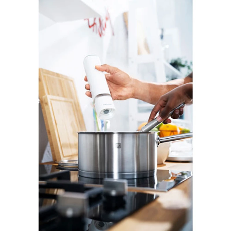 Zwilling Enfinigy Salt & Pepper Mill Set - Black/White