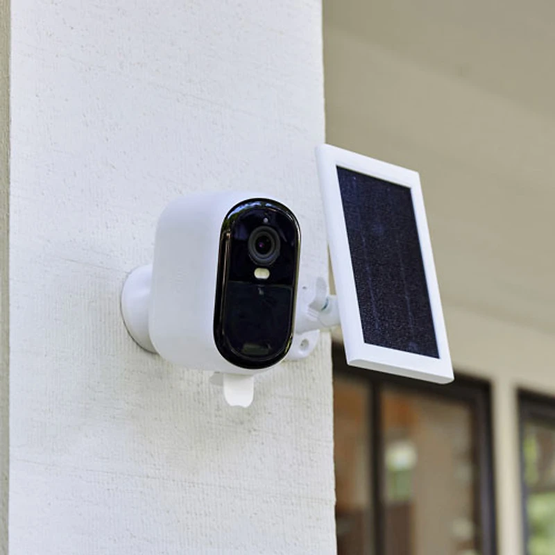 Chargeur à panneau solaire d'Arlo pour caméra de surveillance extérieure Essential et Essential XL (2e gén)