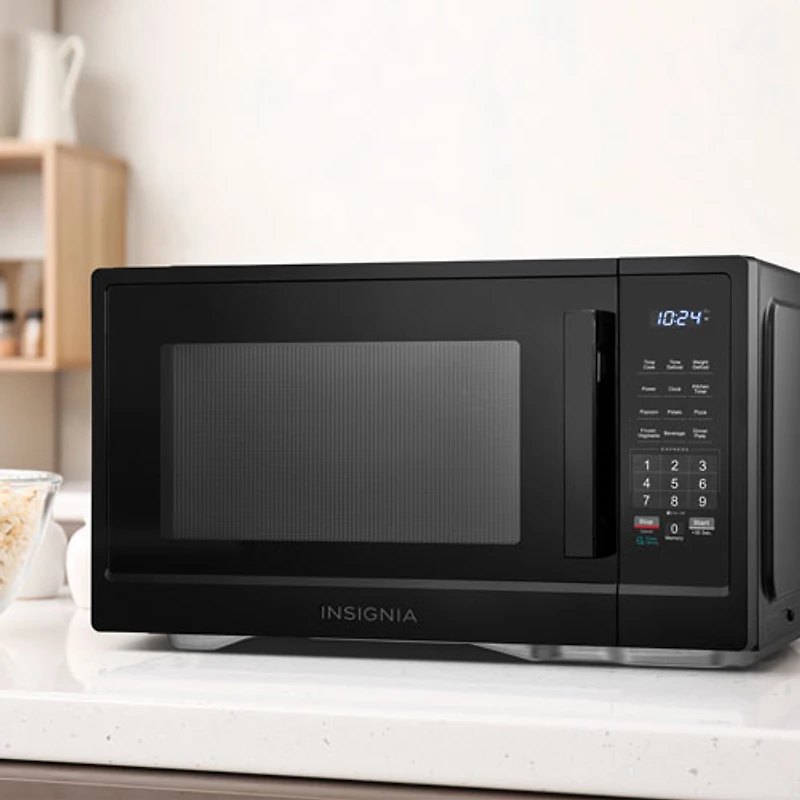 Insignia 1.1 Cu. Ft. Countertop Microwave (NS-MW11BK5-C) - Black - Only at Best Buy