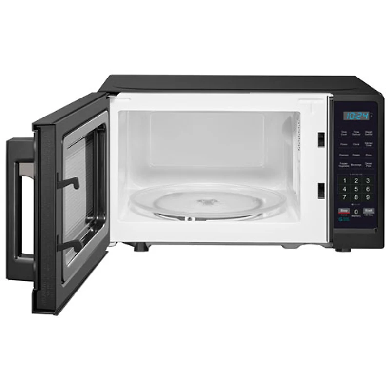 Micro-ondes compact de 0,7 pi³ d'Insignia (NS-MW7BK5-C) - Noir - Exclusivité de Best Buy