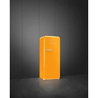 Réfrigérateur à congélateur supérieur de 24 po 9,9 pi³ avec éclairage DEL Veuve Clicquot de Smeg (FAB28URDYVC3) - Orange