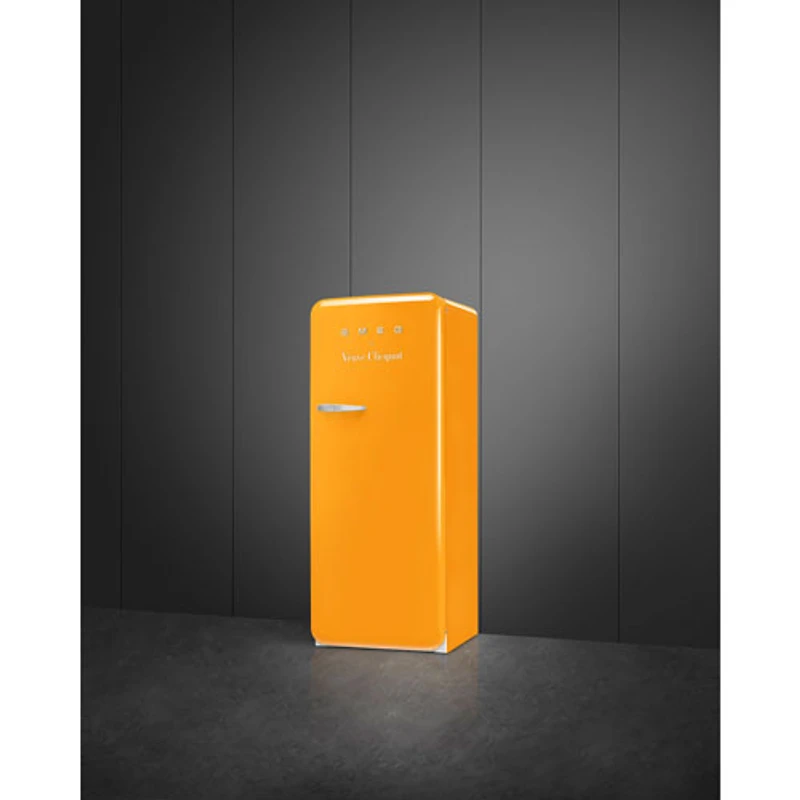 Réfrigérateur à congélateur supérieur de 24 po 9,9 pi³ avec éclairage DEL Veuve Clicquot de Smeg (FAB28URDYVC3) - Orange