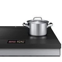 Cuisinière induction encastrable convection véritable 6,3 pi³ 30 po de Samsung (NSI6DG9900SRAC) - Inox