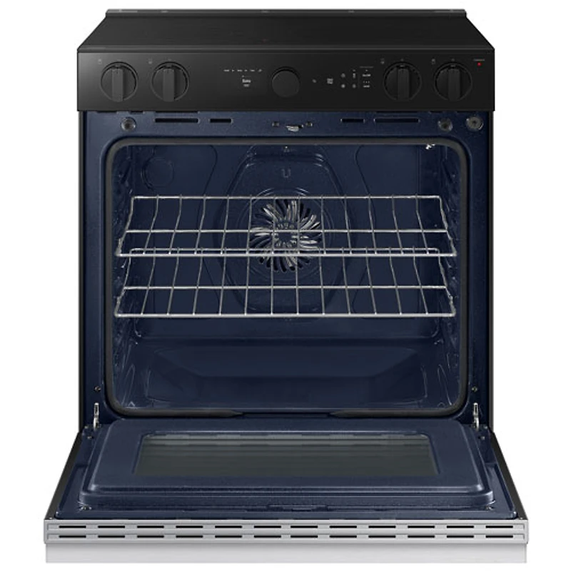 Cuisinière électrique encastrable 5 éléments convection véritable 6,3 pi³ 30 po BESPOKE de Samsung (NSE6DG8500SRAC) - Acier inoxydable