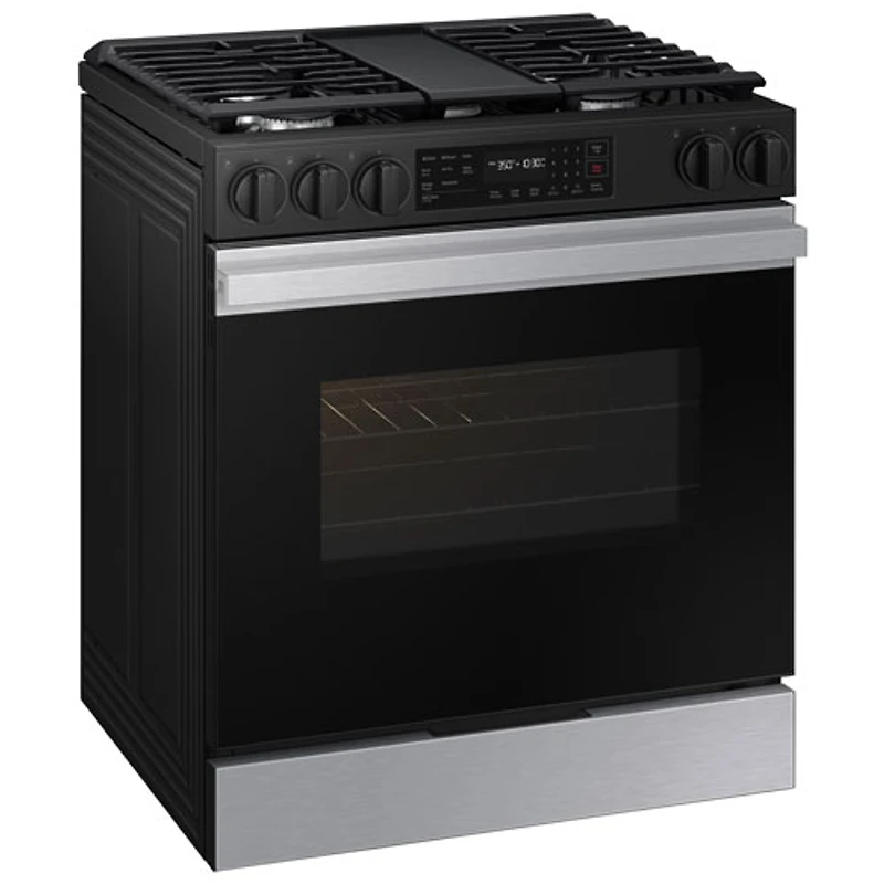 Cuisinière à gaz encastrable à 5 brûleurs et ventilateur à convection 30 po 6 pi³ BESPOKE de Samsung (NSG6DG8300SRAA) - Acier inoxydable noir mat