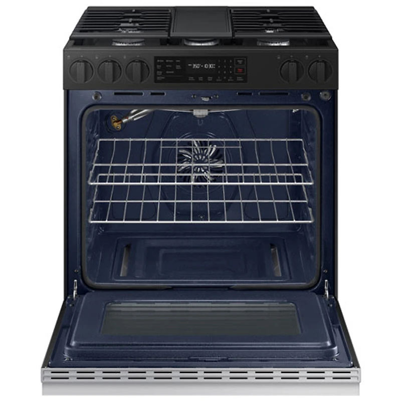 Cuisinière à gaz encastrable à 5 brûleurs et ventilateur à convection 30 po 6 pi³ BESPOKE de Samsung (NSG6DG8300SRAA) - Acier inoxydable noir mat