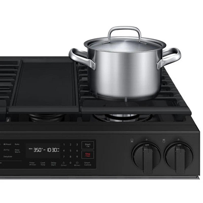 Cuisinière à gaz encastrable à 5 brûleurs et ventilateur à convection 30 po 6 pi³ BESPOKE de Samsung (NSG6DG8300SRAA) - Acier inoxydable noir mat