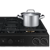 Samsung BESPOKE 30" 6.0 Cu. Ft. True Convection 5-Burner Slide-In Gas Range (NSG6DB870012AA) - White Glass