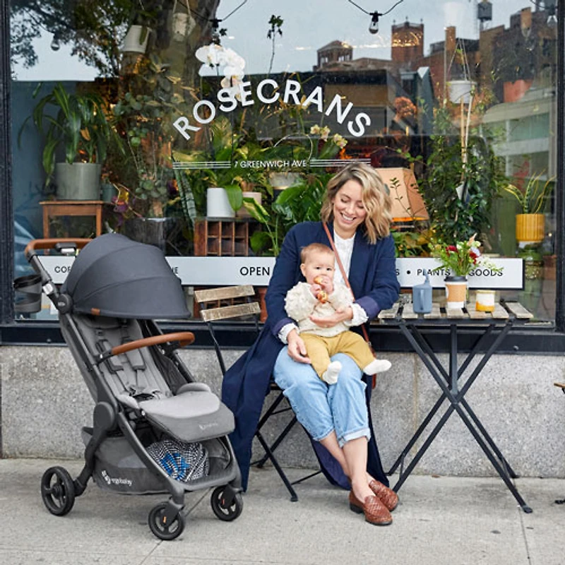 Poussette compacte Metro+ (Plus) Deluxe d'Ergobaby - Gris