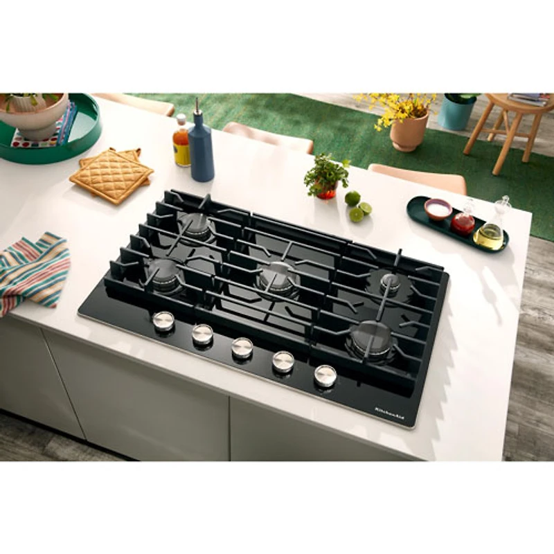 Surface de cuisson au gaz à 5 brûleurs de 30 po de KitchenAid (KCGG530PBL) - Noir