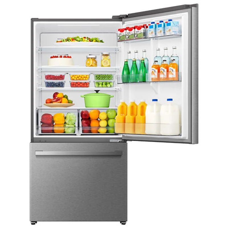 Réfrigérateur à congélateur inférieur 22,3 pi³ 31,3 po de Hisense (RB22A2FSE) - Acier inoxydable