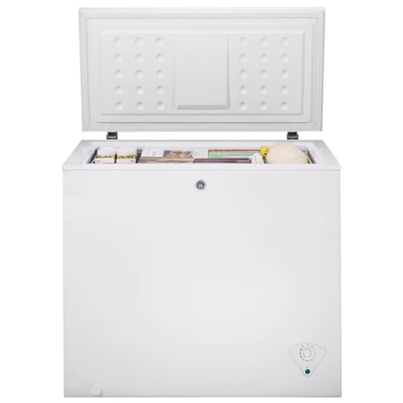Congélateur-coffre de 7,0 pi³ de GE (FCM7STWW)