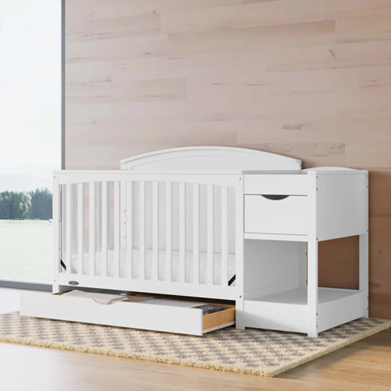 Lit de bébé transformable 5-en-1 et table à langer avec tiroir Bellwood de Graco - Blanc