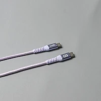 Câble tissé USB-C à USB-C de 1,2 m (3,9 pi) Vibrance de LOGiiX (LGX-13762) - Lavande
