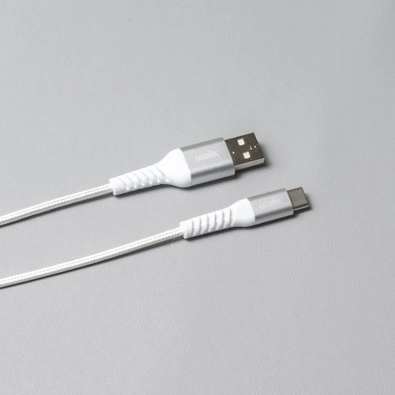 Câble tissé USB à USB-C de 1,2 m (3,9 pi) Vibrance de LOGiiX (LGX-13752) - Blanc