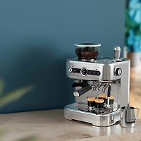 Machine à espresso semi-automatique Barista Brew de Philips avec contenant à grains double - Argenté/Acier inoxydable