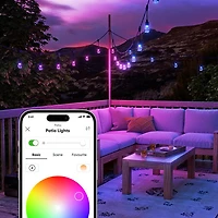 Guirlande de lumières intelligentes multicolores d'extérieur 15 m (49 pi) Matter de Nanoleaf - 20 lumières - Partenaire de détail exclusif