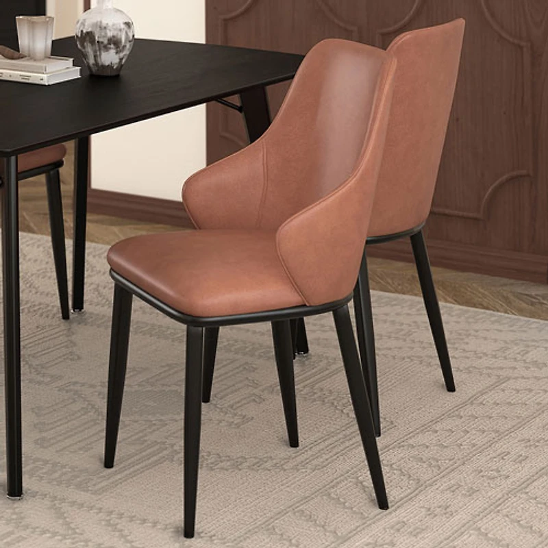 Chaise de salle à manger contemporaine en similicuir Kash - Ensemble de 2 - Brun sellier