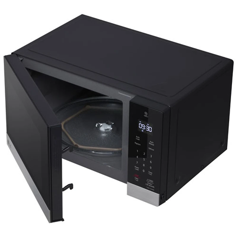 Micro-ondes de 0,9 pi³ avec Smart Inverter de LG (MSER0990S) - Acier inoxydable