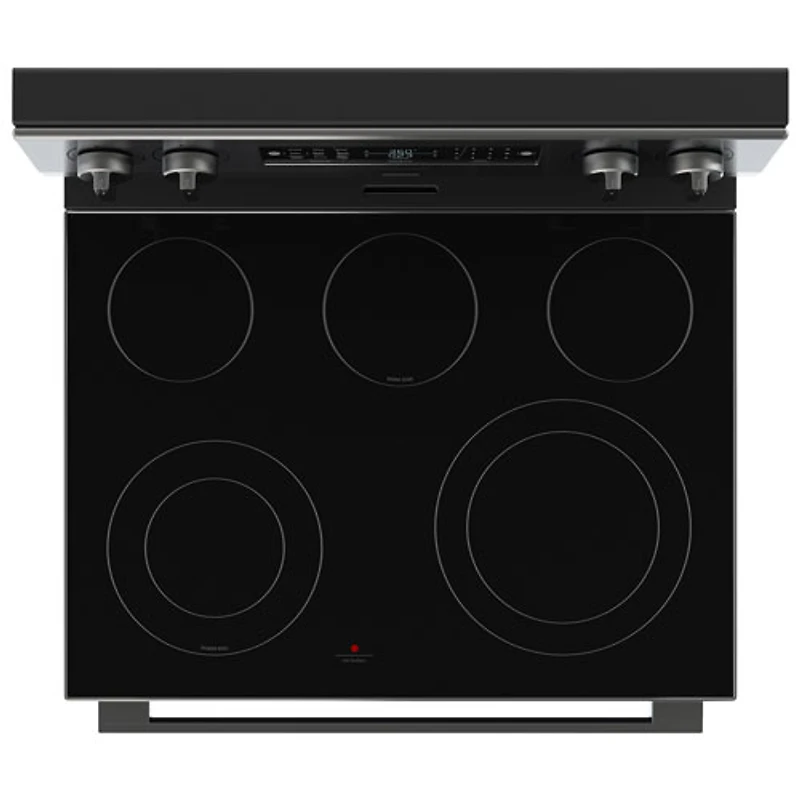 Cuisinière électrique autonome avec convection véritable et friture à l'air 5,8 pi³ 30 po de Hisense (HBE3502CAS) - Inox