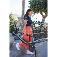 Remis à neuf (état correct) - Trottinette électrique pour adultes Ninebot KickScooter E2 de Segway (moteur de 450 W/autonomie de 25 km/vitesse maximale de 20 km/h)