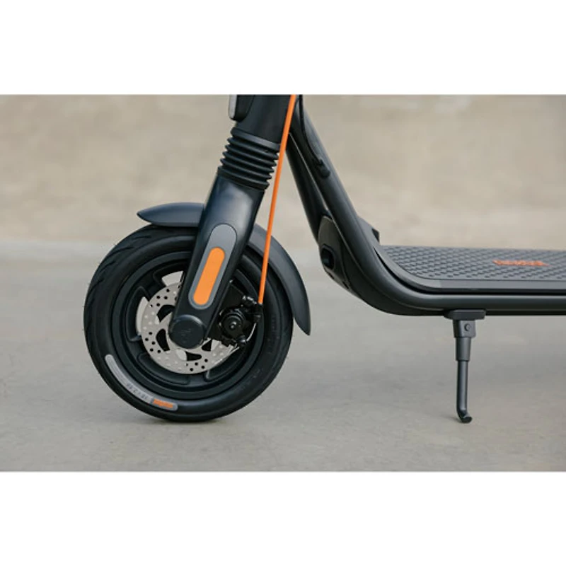 Boîte ouverte - Trottinette électrique Ninebot KickScooter F2 de Segway (moteur 800 W/portée 35 km/vitesse maximale 30 km/h) - Gris foncé