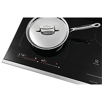 Surface de cuisson à induction 5 éléments 36 po d'Electrolux (ECCI3668AS) - Acier inoxydable