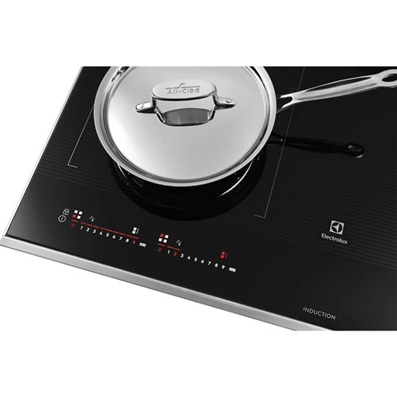 Surface de cuisson à induction 4 éléments 30 po d'Electrolux (ECCI3068AS) - Acier inoxydable