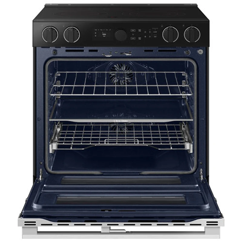 Cuisinière électrique encastrable à 5 éléments et deux fours avec friture à l'air 6,3 pi³ 30 po de Samsung (NSE6DG8550SRAC) - Acier inoxydable