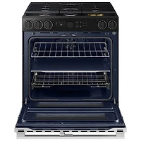 Cuisinière biénergie encastrable avec friture à air chaud à deux fours et 5 brûleurs 30 po de Samsung (NSY6DG8550SRAC) - Acier inoxydable