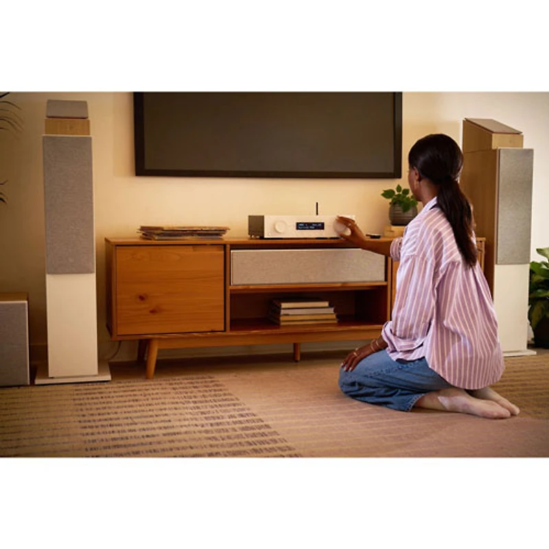 Récepteur réseau AV Ultra HD 8K 5.2 canaux JBLMA310WHTAM MA Series de JBL - Blanc