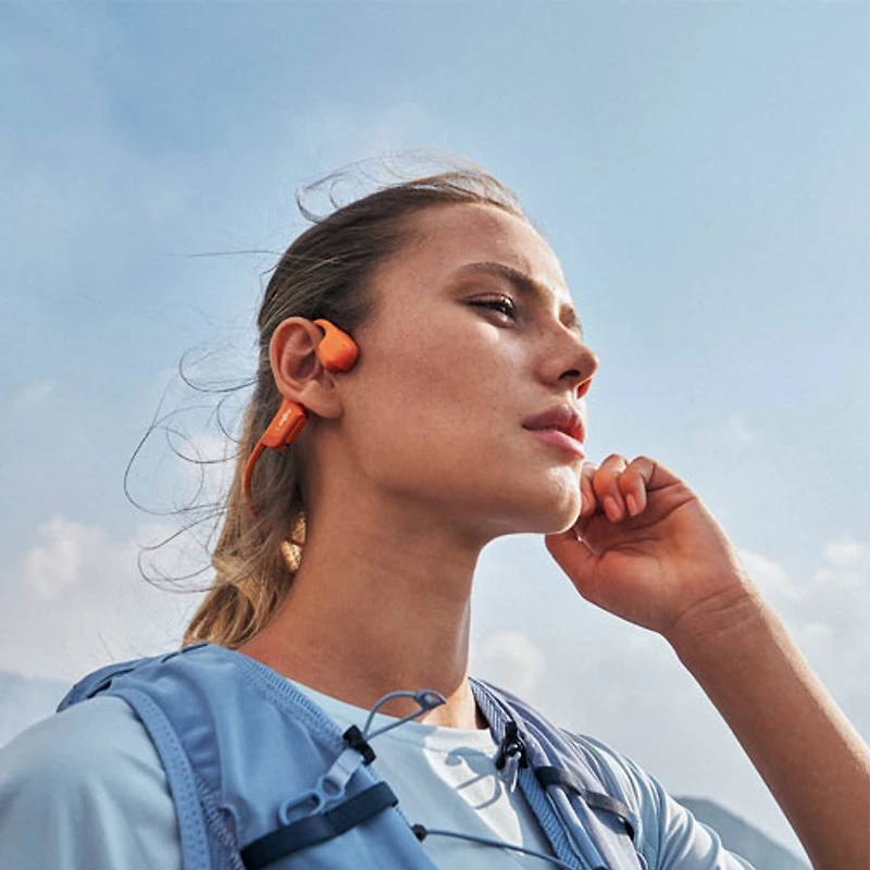 Écouteurs Bluetooth oreilles libres à conduction osseuse OpenRun Pro 2 de Shokz - Orange