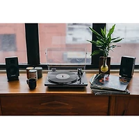 Tourne-disque à entraînement par courroie AT-LP70XBT-BS d'Audio Technica - Noir/Argenté