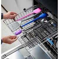Lave-vaisselle encastrable 24 po 45dB avec troisième panier Profile de GE (PDT705SYWFS) - Acier inoxydable